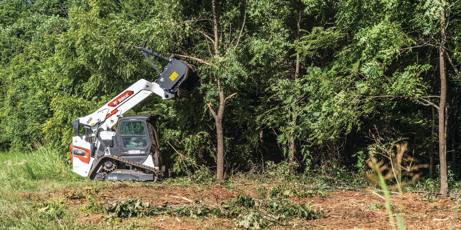 Step-by-Step Guide to Operating a Forestry Mulcher Safely 