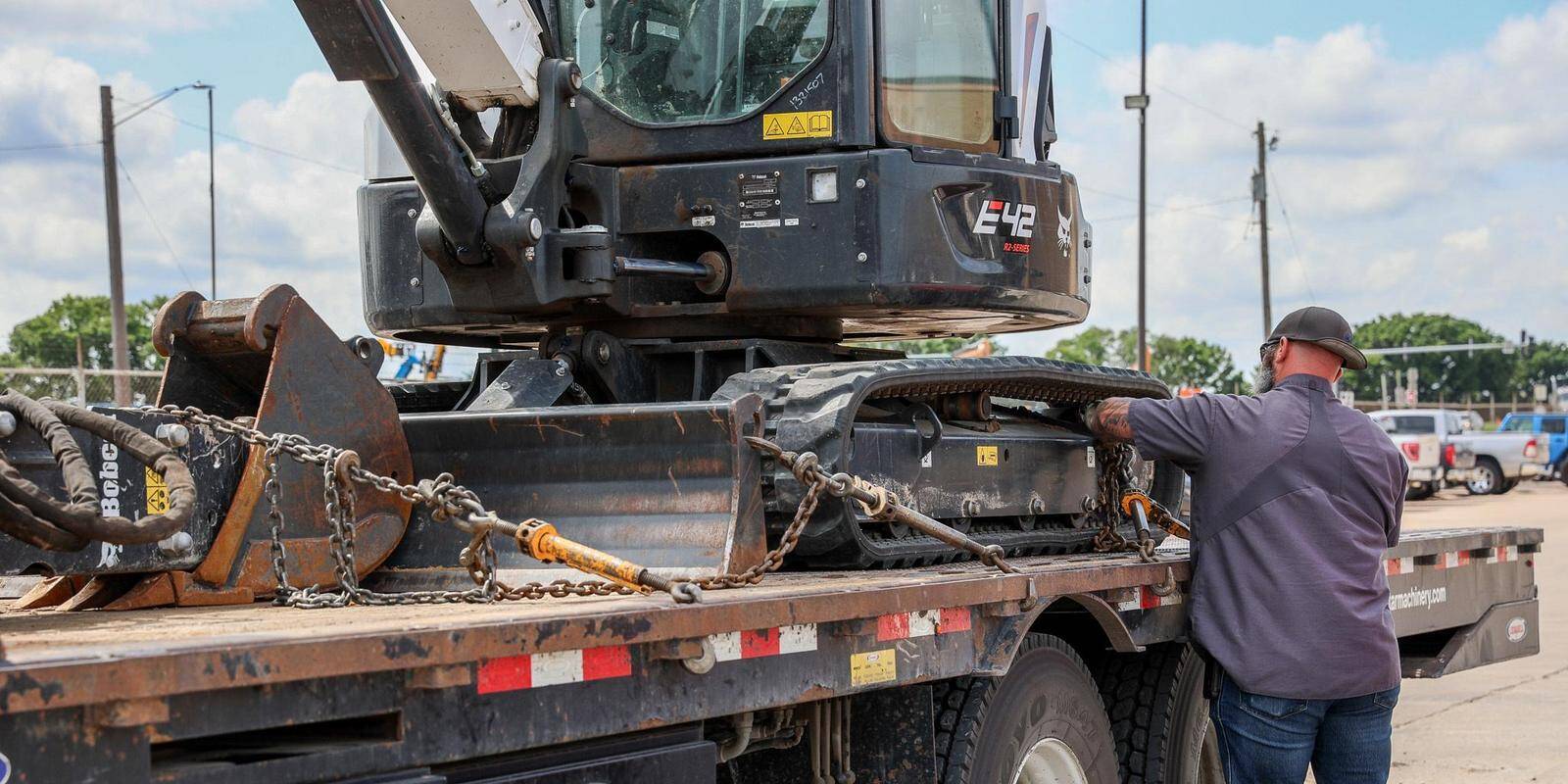 We’re Here to Help You Rent an Excavator with Confidence 